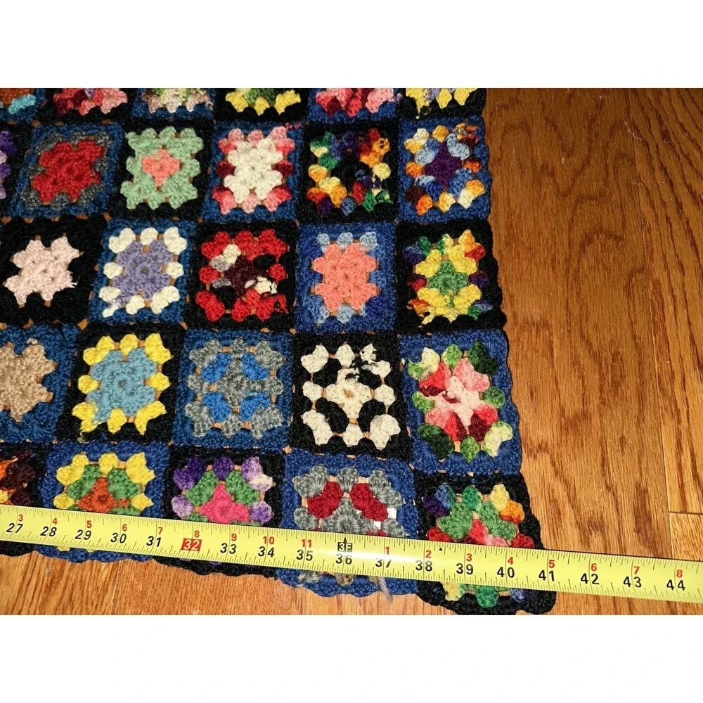 Handmade size 66x41